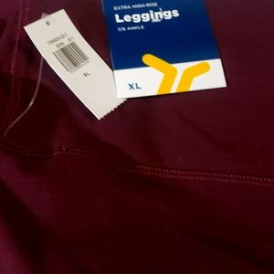 NWT XL GO-DRY Old Navy HI-RISE LEGGINGS